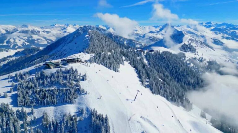 Waar kun je skiën in de buurt van Utrecht? De complete gids voor indoor pistes en toegankelijke skigebieden